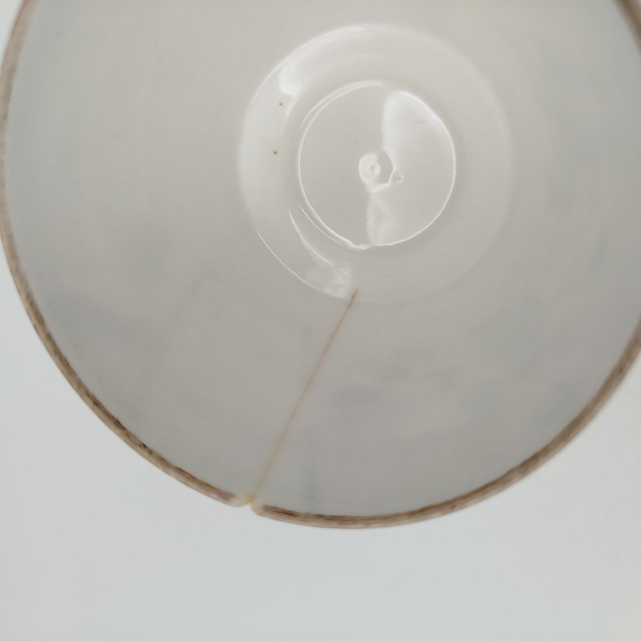 Чашка "Въ день ангела" в розовом оттенке с цветочным декором, фарфор, крытье, роспись, Товарищество М.С. Кузнецова в Вербилках (г. Дмитров), Российская империя, 1892-1915 гг.