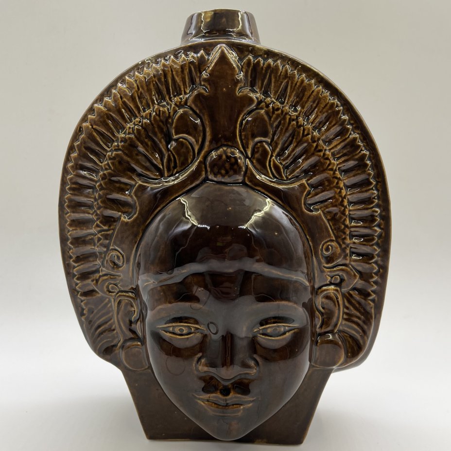 Штоф с рельефным изображением лица девушки в кокошнике (с двух сторон)