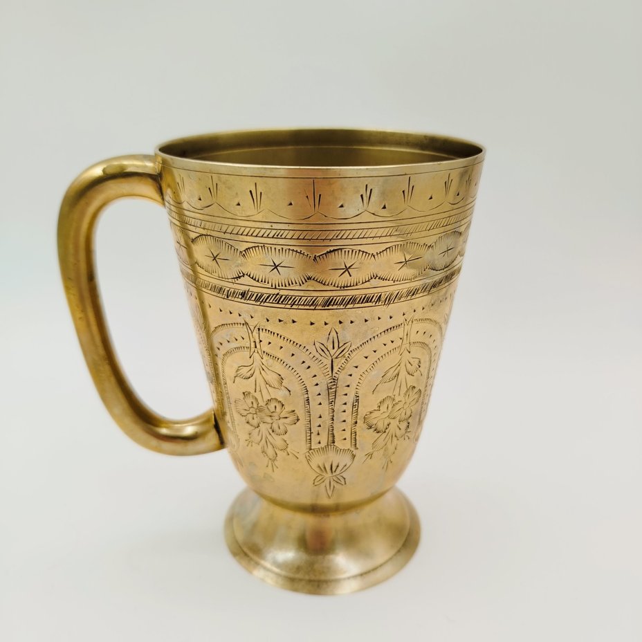Кружка с растительным декором в восточном стиле, латунь, гравировка, Индия, 1970-1990 гг.