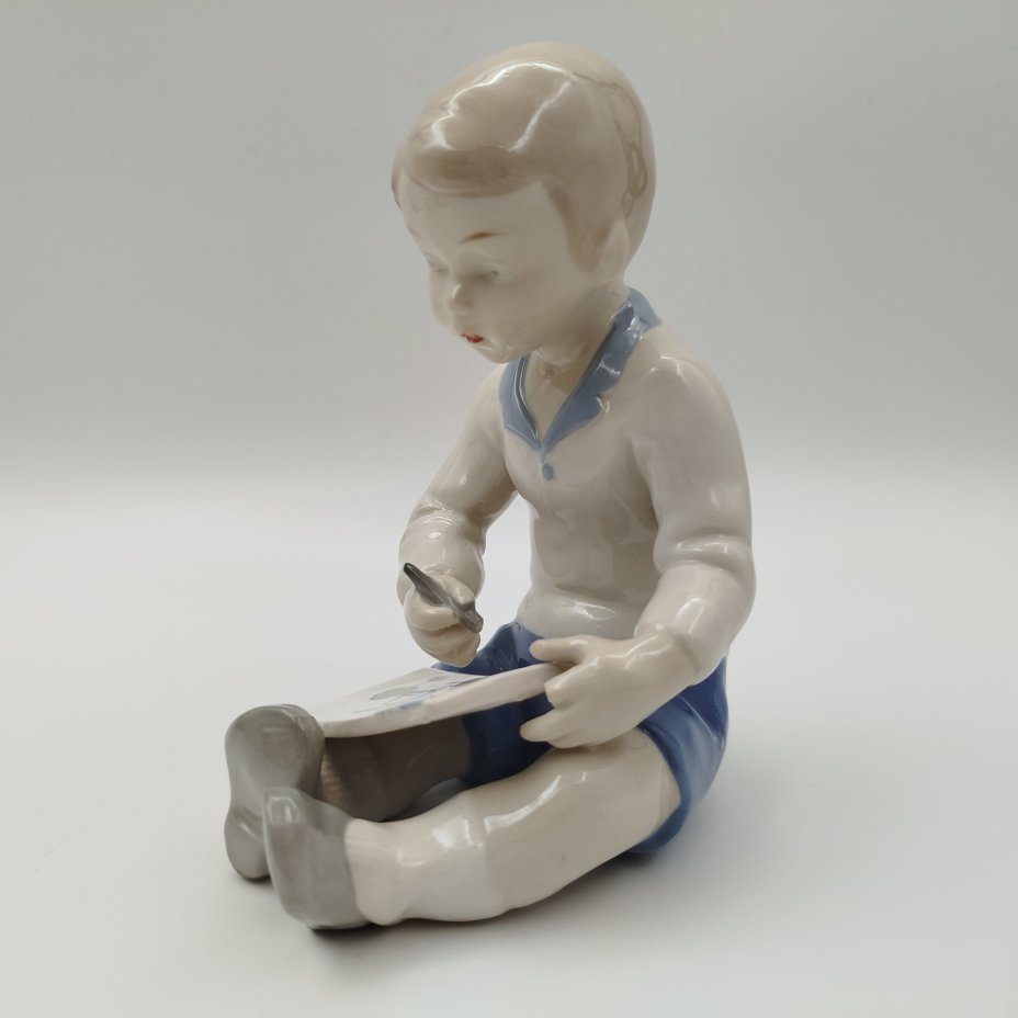 Статуэтка "Рисующий мальчик", фарфор, роспись, VEB Porzellanfiguren Lippelsdorf (Липпельсдорф), Германия, 1951-1974 гг.