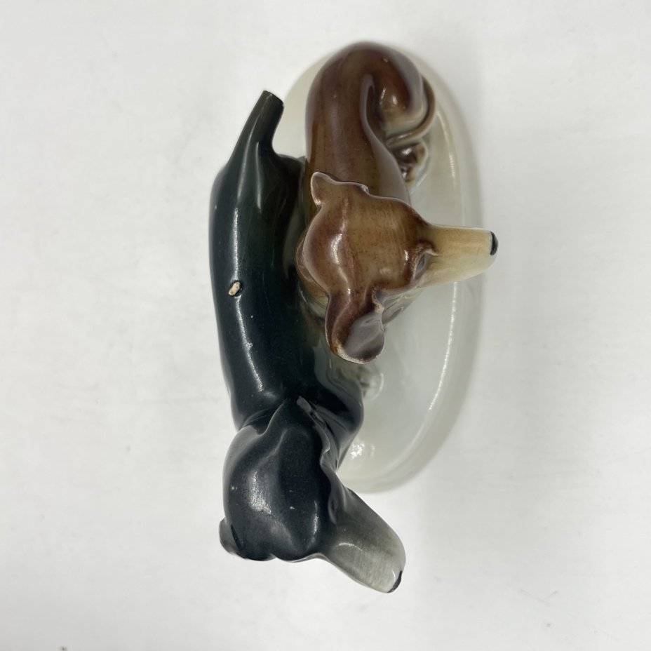 Статуэтка "Две таксы"