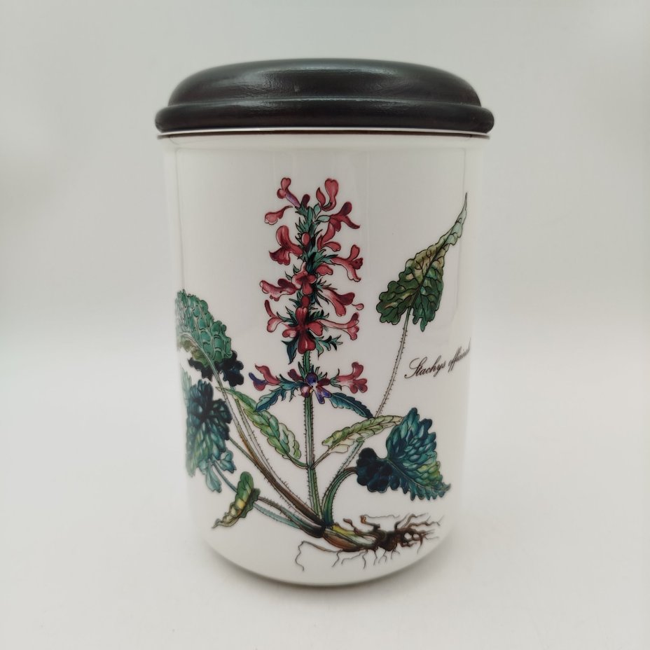 Банка "Stachys officinalis" ("Буквица лекарственная") для сыпучих продуктов (для чая, специй), серия "Botanica", фарфор, деколь, дерево (крышка), Villeroy & Boch, Люксембург, 1980-2002 гг.