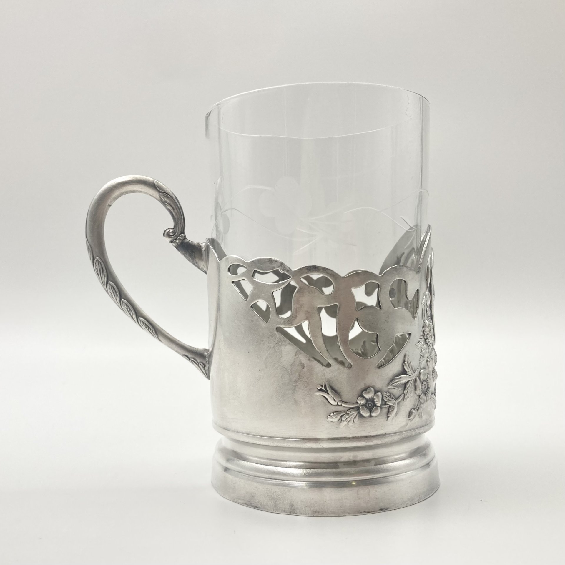 Подстаканник "Богдан Хмельницкий" с стаканом, мНЦ (медь-никель-цинк), Киевский завод столовых приборов и посуды им. Дзержинского (ЗiД, ЗиД), СССР, 1950-1960 гг., Киевский завод столовых приборов и посуды им. Дзержинского (ЗiД