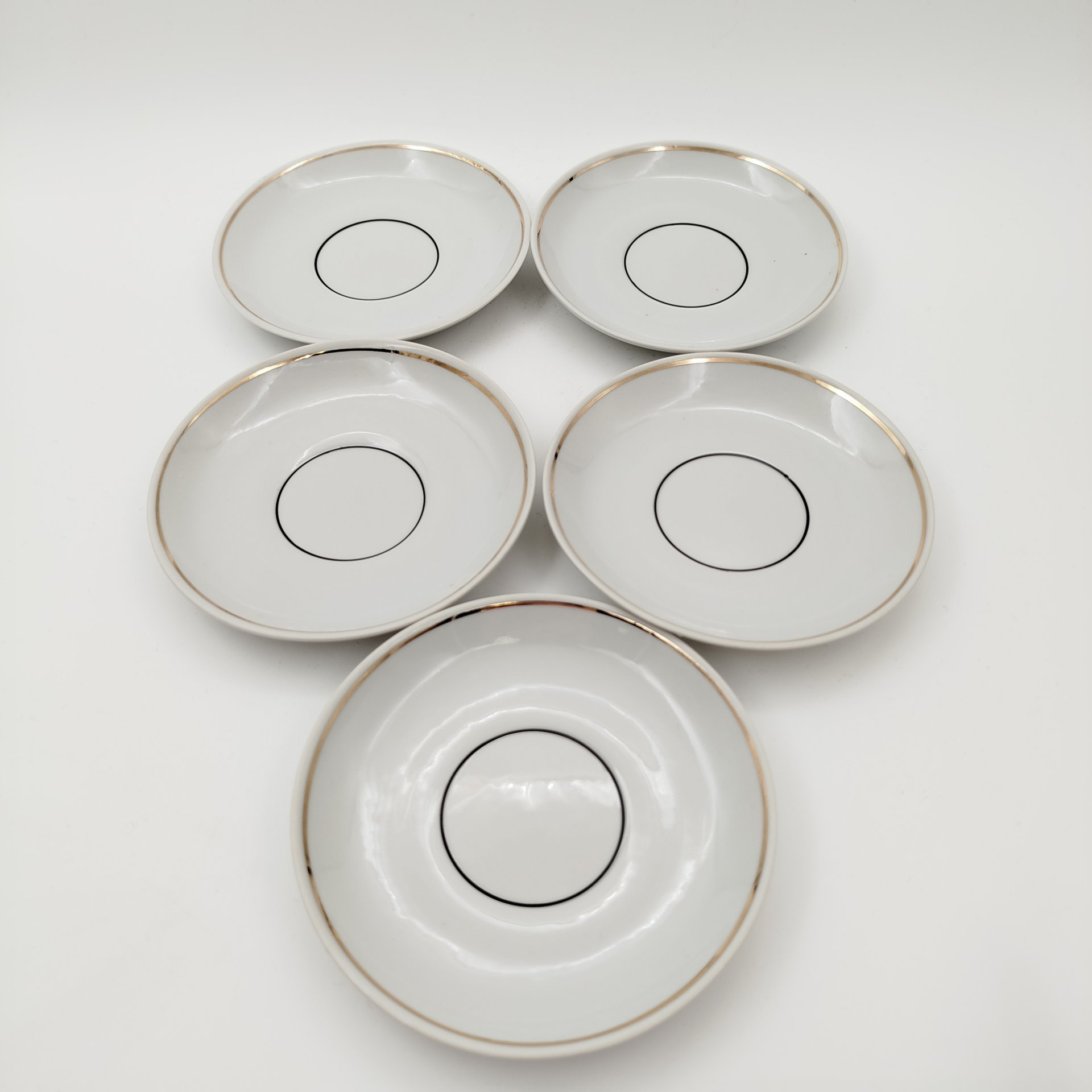 Набор из 5-ти кофейный пар, украшенных лаконичным декором, фарфор, золочение, Барановский фарфоровый завод, СССР, 1970-1990 гг.