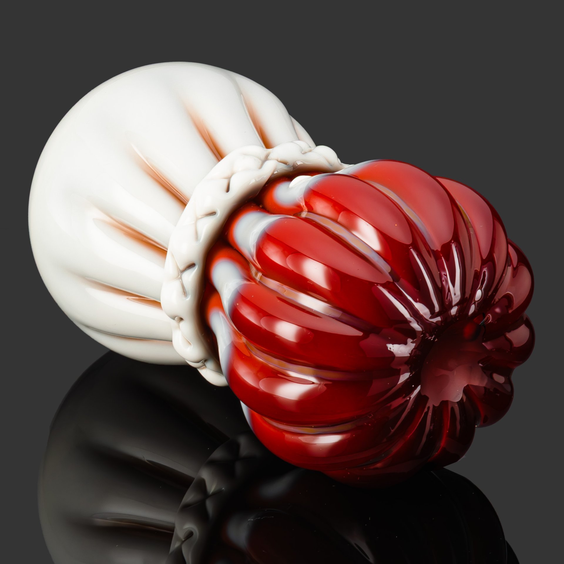 Ваза спиралевидной формы "Восьмерка", автор Воронцова