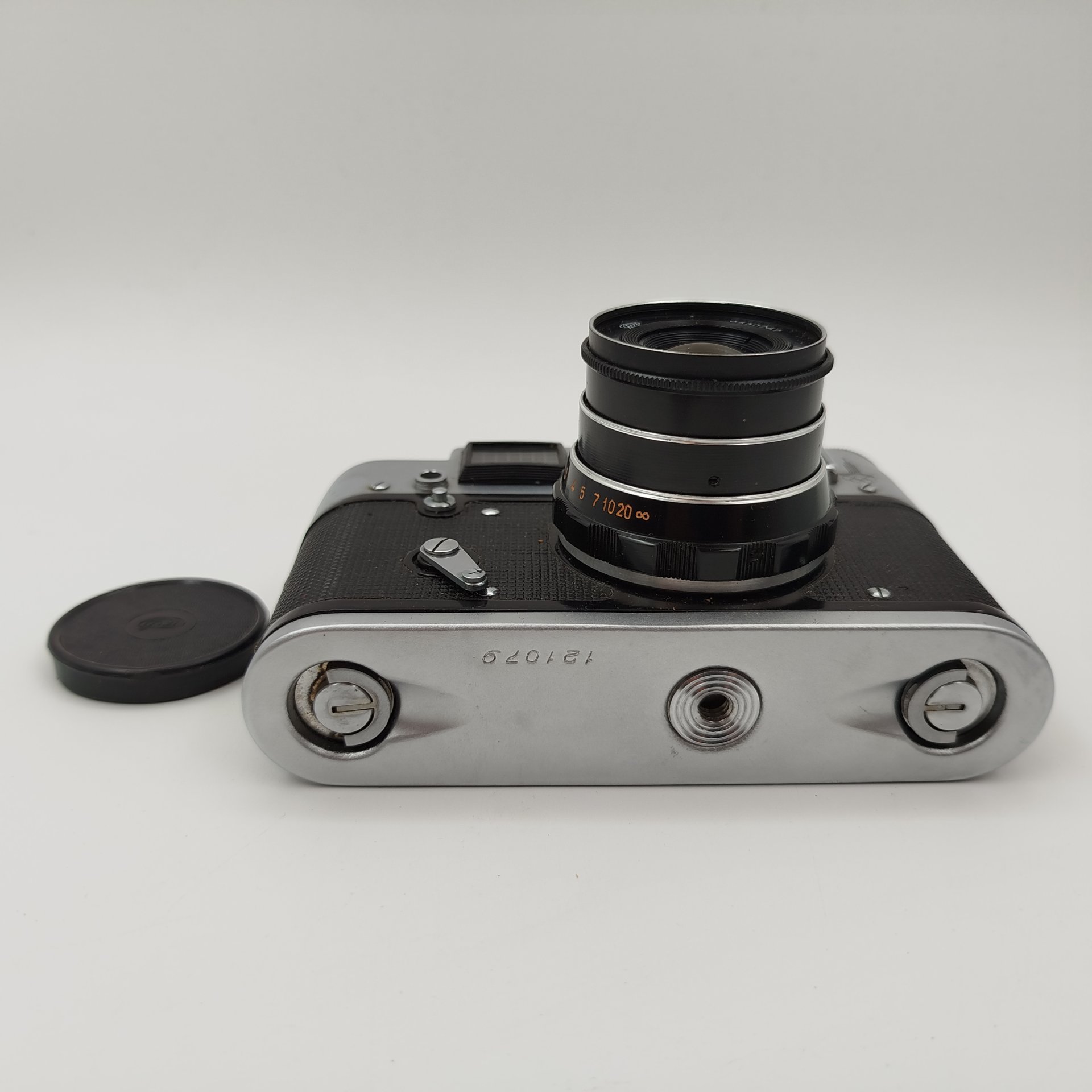Фотоаппарат "ФЭД-4" с олимпийской символикой, в оригинальном кофре, металл, кожа, стекло, полимерные материалы, Харьковский машиностроительный завод им. Дзержинского (ФЭД), СССР, 1979-1981 гг., Харьковский машиностроительный завод им. Дзержинского (ФЭД)