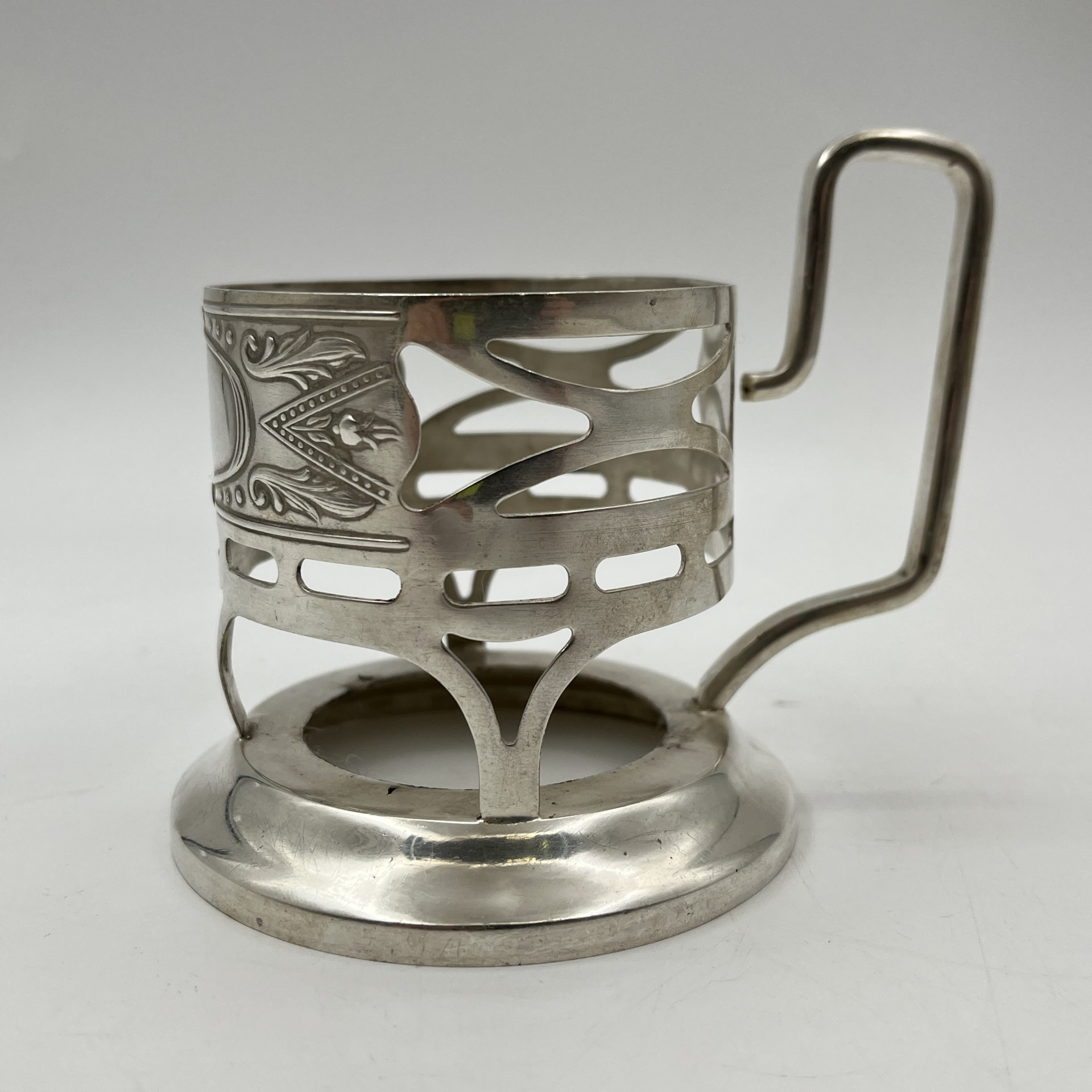 Подстаканник, мНЦ (медь-никель-цинк), Киевский завод столовых приборов и посуды им. Дзержинского (ЗiД, ЗиД), СССР, 1950-1962 гг.