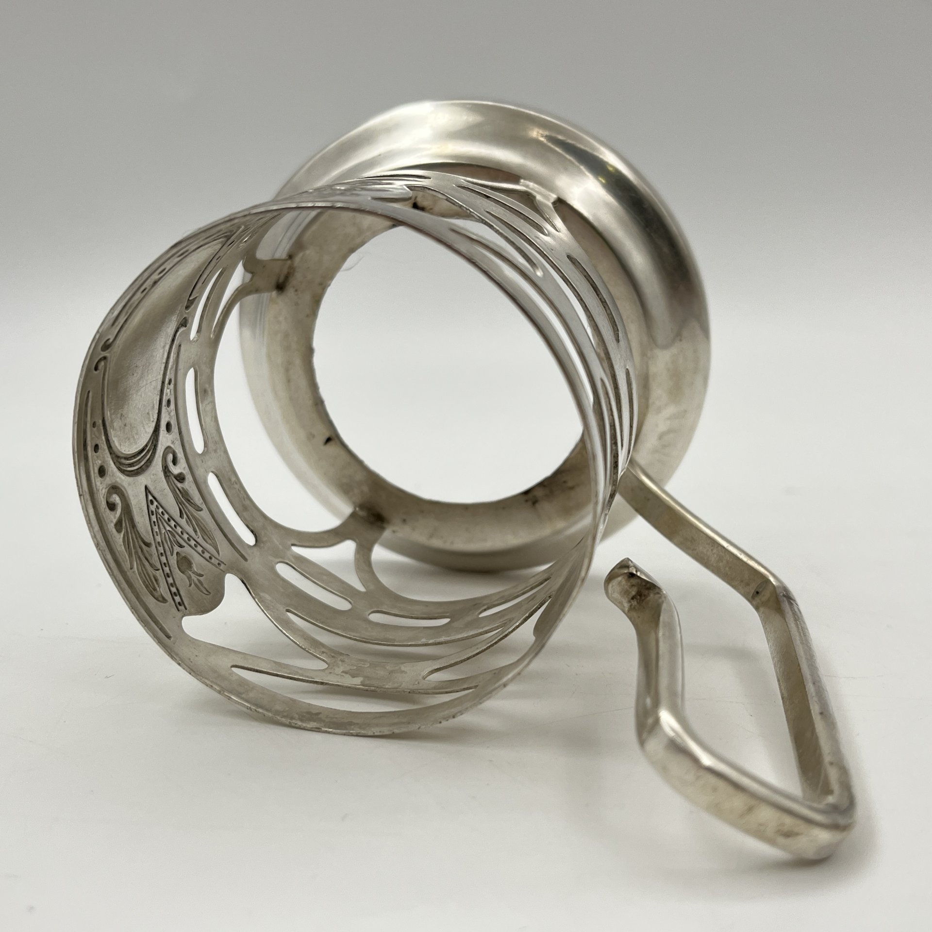 Подстаканник, мНЦ (медь-никель-цинк), Киевский завод столовых приборов и посуды им. Дзержинского (ЗiД, ЗиД), СССР, 1950-1962 гг.