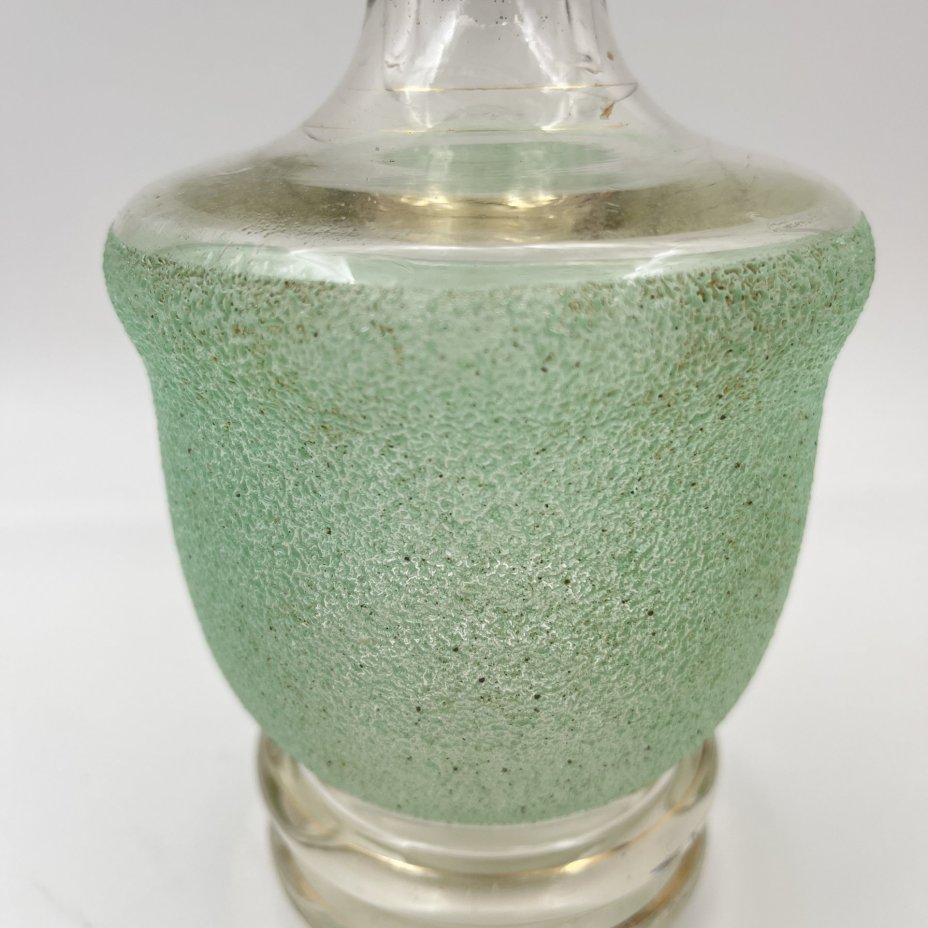 Штоф зелено-золотого оттенка, автор Н.А. Воинов, стекло, Завод «Красный Гигант», СССР, 1960-1980 гг.