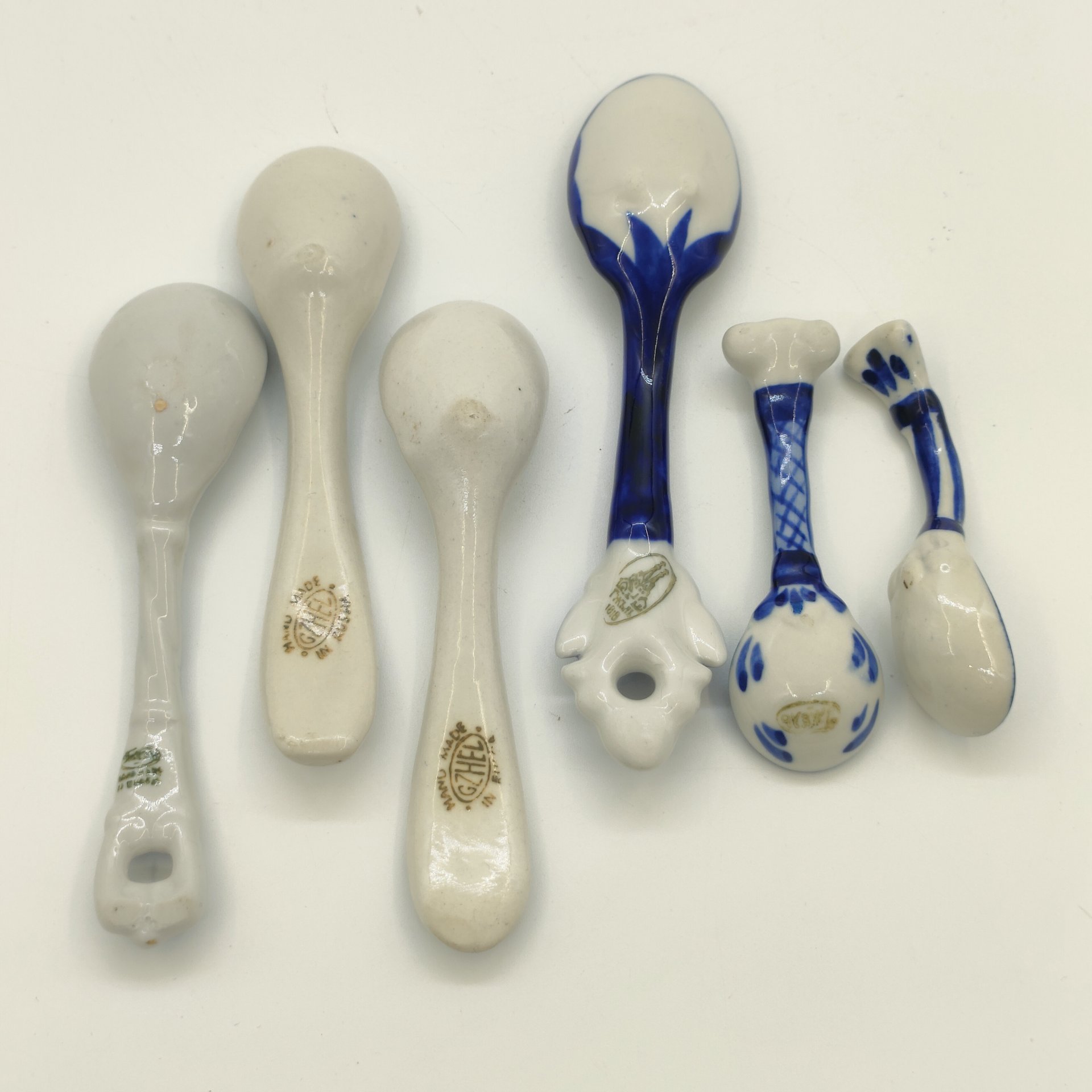 Набор из 6-ти ложек (в подборе) с расписным цветочным декором, Гжель