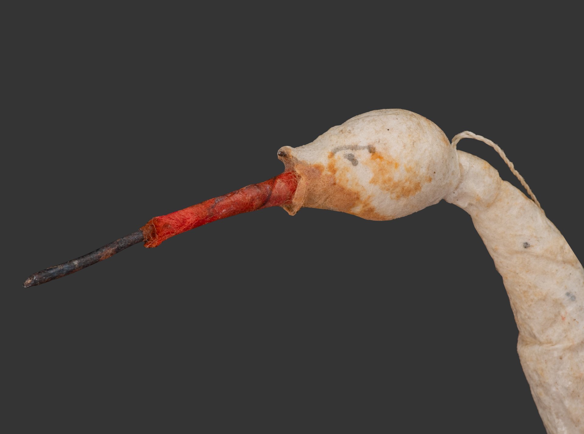 Игрушка ёлочная "Аист", худ. В.А. Громчевская, бумага, вата, проволока, роспись, фабрика "ИЗО" ЦПКиО имени М. Горького, СССР, 1938-1941 гг.