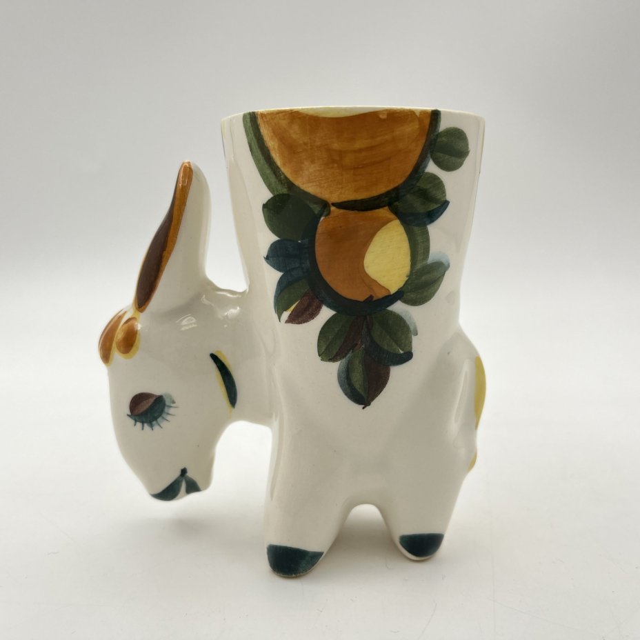 Пашотница "Ослик", скульптор В. Сергеев, фаянс, роспись, Конаковский фаянсовый завод им. М.И. Калинина (ЗиК Конаково), СССР, 1974-1991 гг.