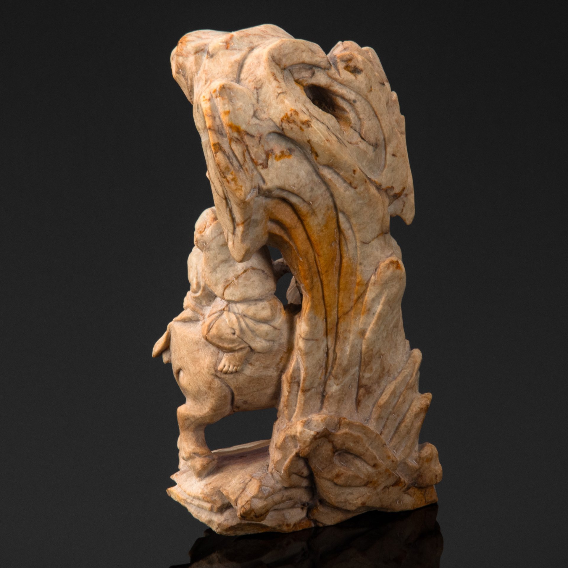 Статуэтка "Встреча старца и молодого монаха", талькохлорит (мыльный камень), резьба, Азия, 1950-1980 гг.