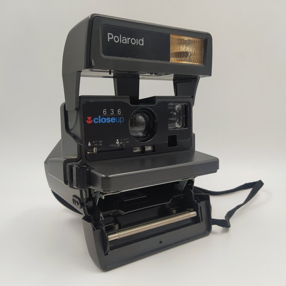 Фотоаппарат "Polaroid 636 Close Up" в оригинальной коробке, предприятие "Светозор" по лицензии компания "Polaroid", Polaroid