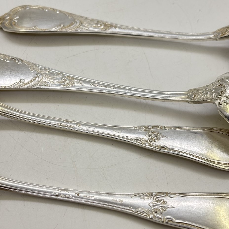 Набор из 4-х столовых ложек с растительным декором (в подборе), мНЦ (медь-никель-цинк), Киевский завод столовых приборов и посуды им. Дзержинского (ЗiД, ЗиД), СССР, 1950-1960 гг.