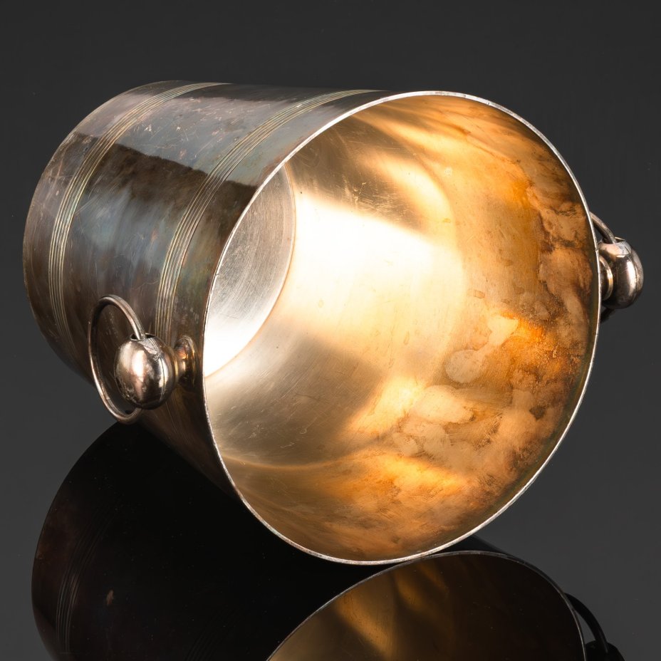 Ведро для льда и шампанского