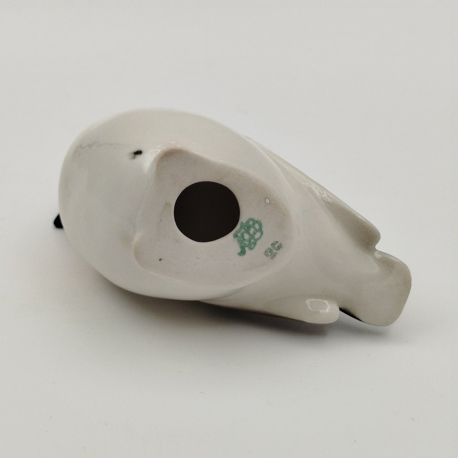 Статуэтка "Свиристель", скульптор П.П. Веселов, фарфор, роспись, аэрография, Императорский фарфоровый завод (ИФЗ), Российская Федерация, 2006-2023 гг.