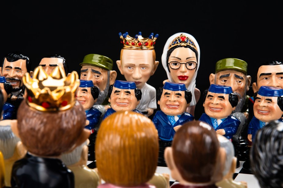 Шахматы "Мировые лидеры"