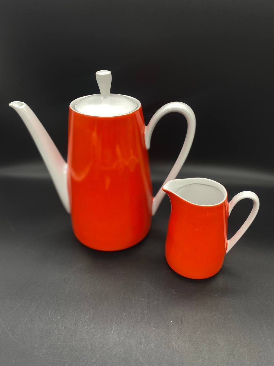 Набор посуды из кофейного сервиза (кофейник и молочник), Kahla