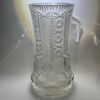 Большая ваза для цветочного букета с резным геометрическим декором, хрусталь, алмазная грань, СССР, 1970-1990 гг.