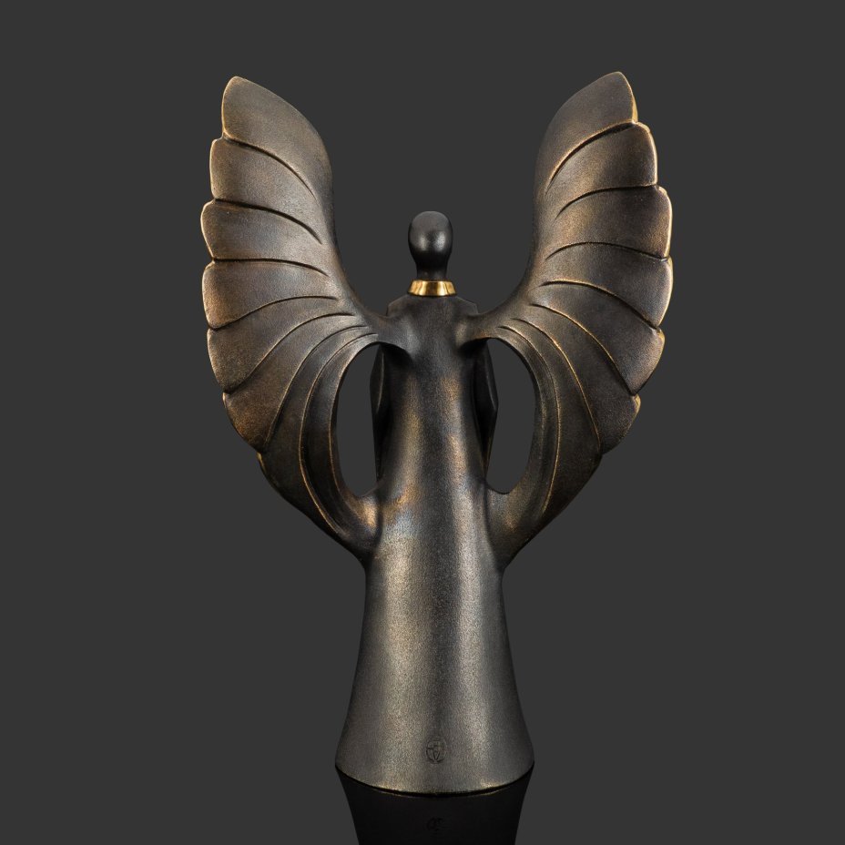 Скульптура "Ангел-хранитель Триумфатор"