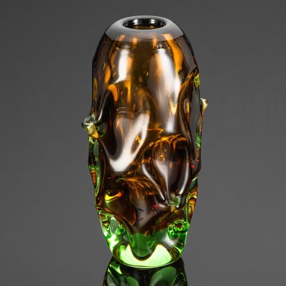 Ваза оригинальной формы, дизайнер Jan Beranek (Ян Беранек), стекло, гутная техника, Скрдловице (Skrdlovice), Чехословакия, 1950-1970 гг.