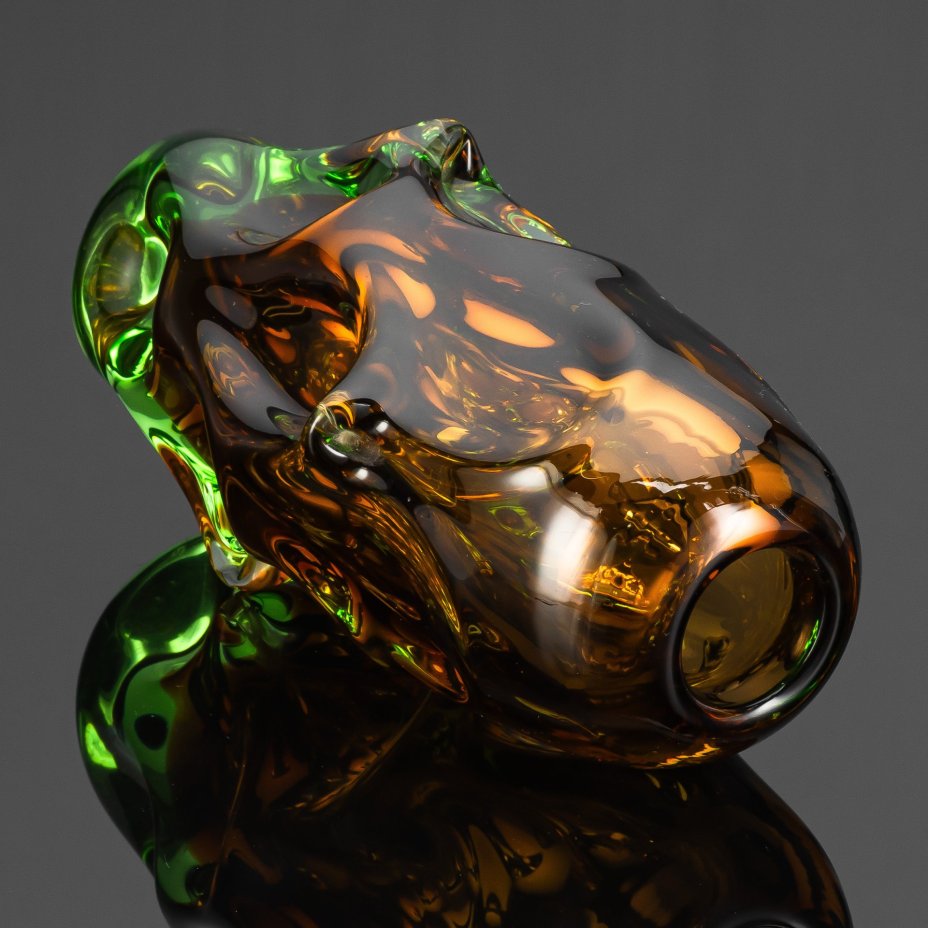 Ваза оригинальной формы, дизайнер Jan Beranek (Ян Беранек), стекло, гутная техника, Скрдловице (Skrdlovice), Чехословакия, 1950-1970 гг.