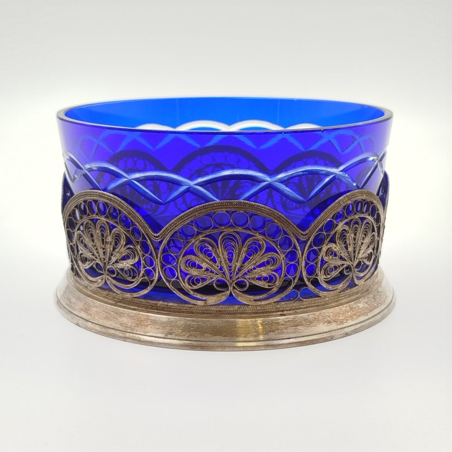 Сахарница из синего стекла с подставкой в технике скани, стекло, мельхиор, Мстерская художественная фабрика  «Ювелир», СССР, 1967 г.