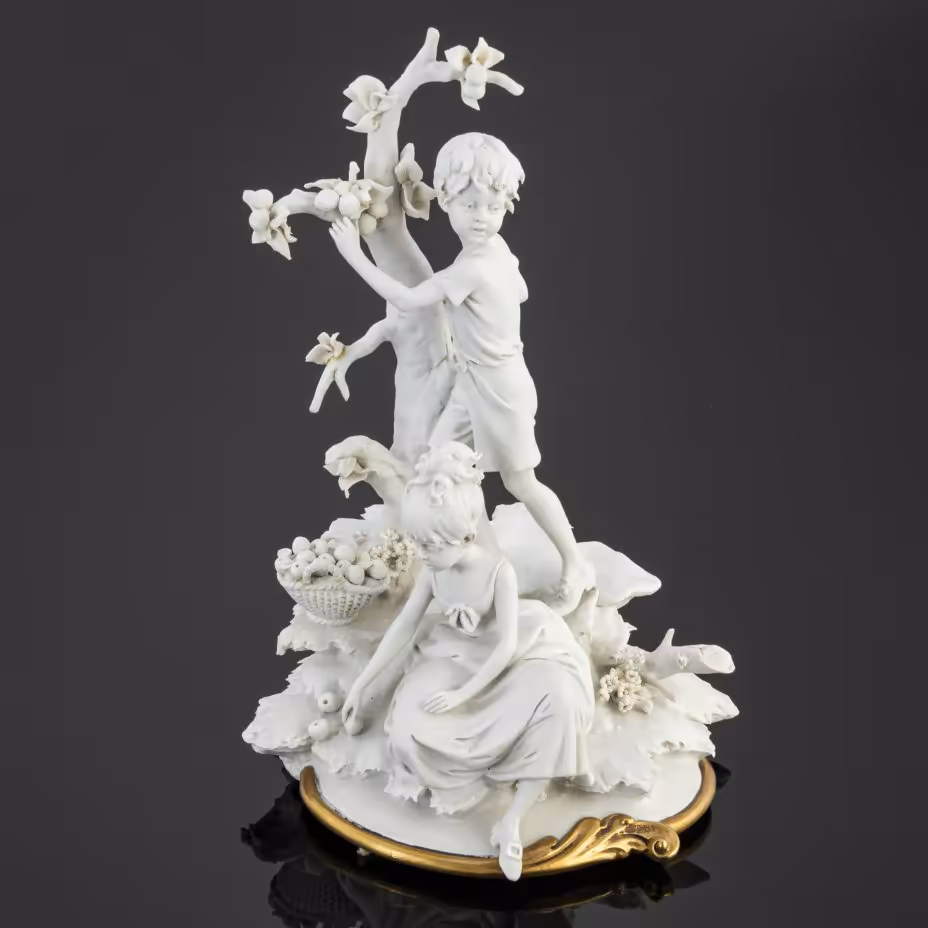 Статуэтка "Яблочный урожай", мануфактура "Trade", мастер Luigi Giorgio Benacchio, Capodimonte (Каподимонте)