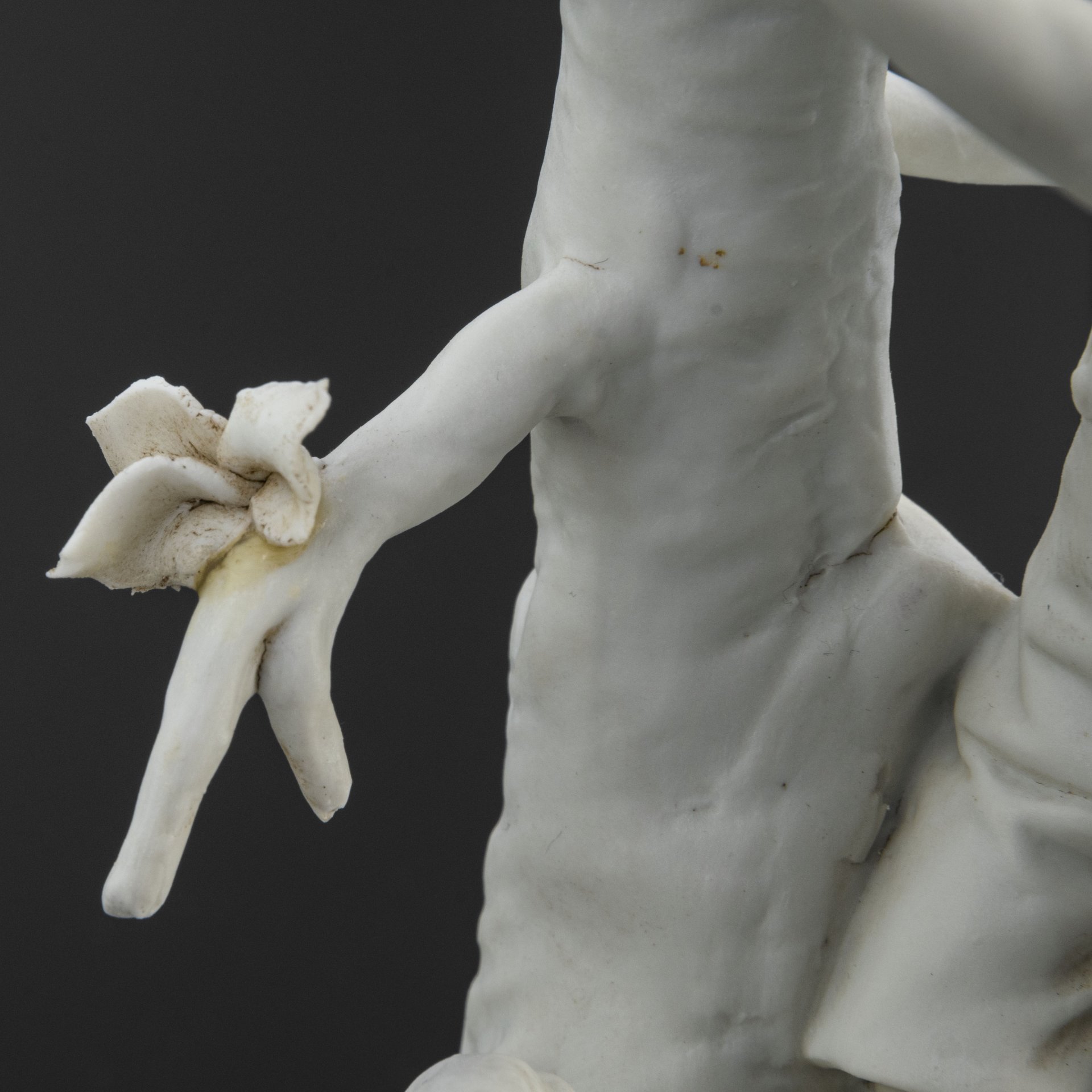 Статуэтка "Яблочный урожай", мануфактура "Trade", мастер Luigi Giorgio Benacchio, Capodimonte (Каподимонте)