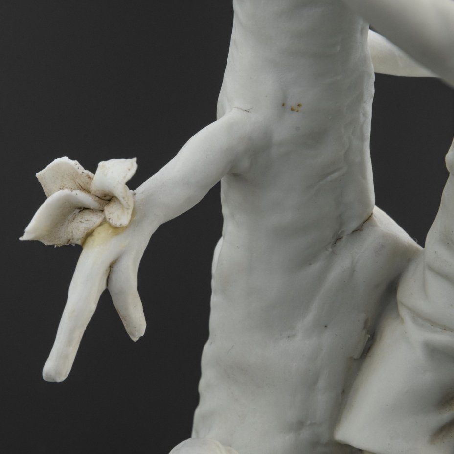 Статуэтка "Яблочный урожай", мануфактура "Trade", мастер Luigi Giorgio Benacchio, Capodimonte (Каподимонте)