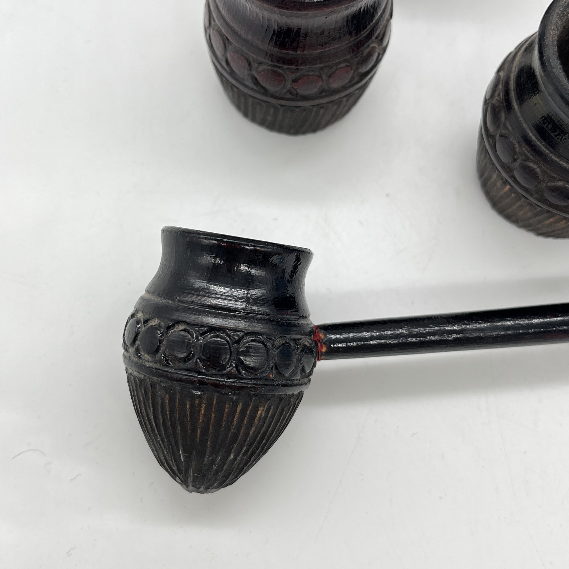 Набор из 6 стопок и ковшика с резным декором, дерево, резьба, СССР, 1970-1980 гг.