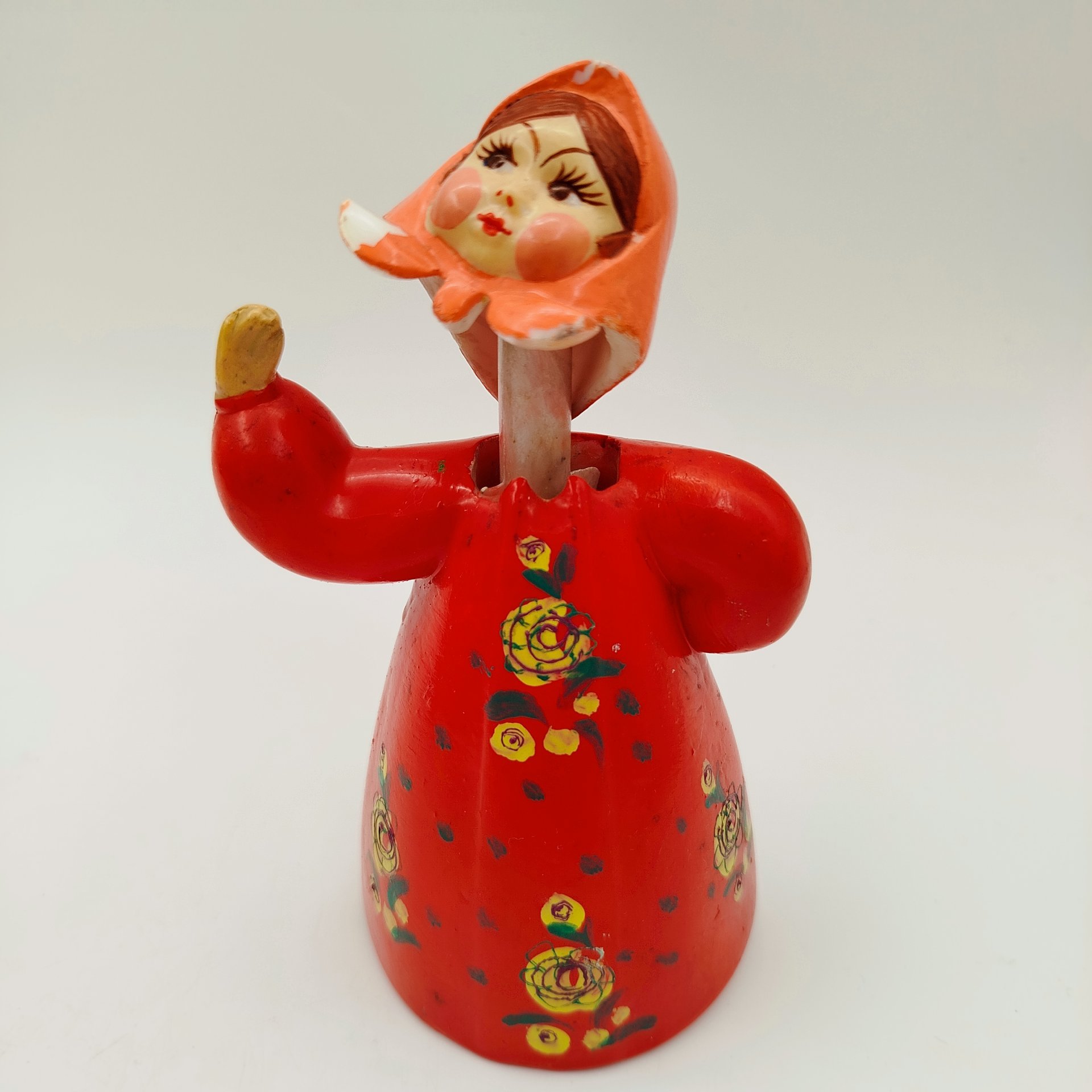 Кукла-болванчик  "Плясунья" (танцующая), пластик, колкий, роспись, СССР, 1950-1960 гг.