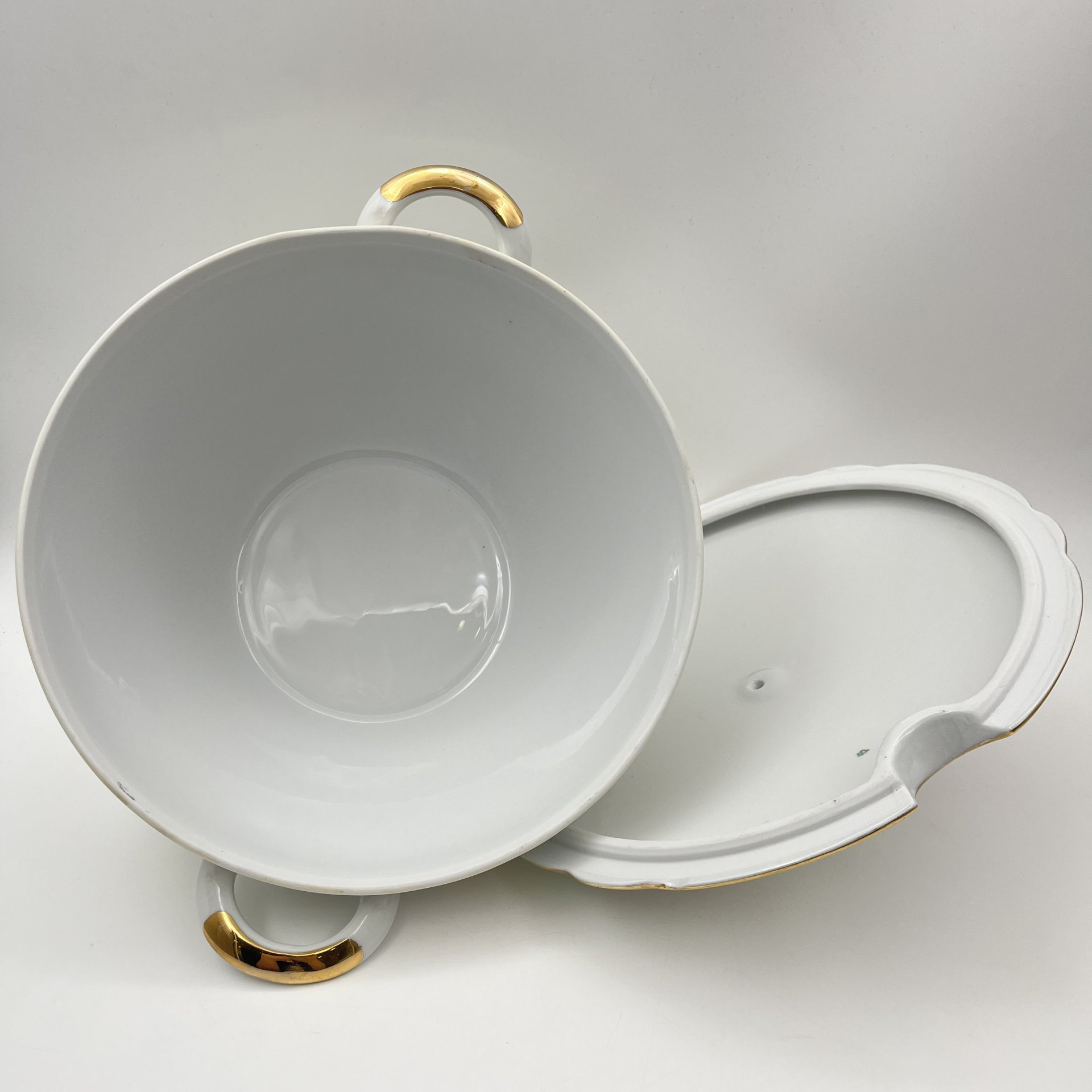 Супница "Мадонна", фарфор, деколь, люстр, золочение, Kahla, ГДР, 1960-1980 гг.