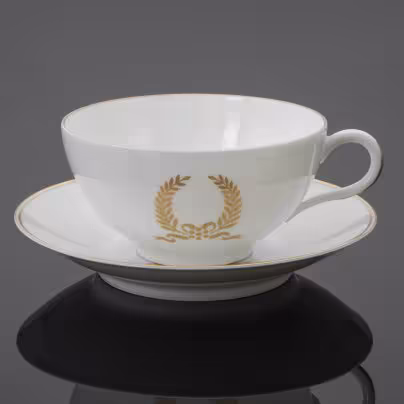 Чайная  пара с декором в виде лаврового венка, Porcelaine de Paris