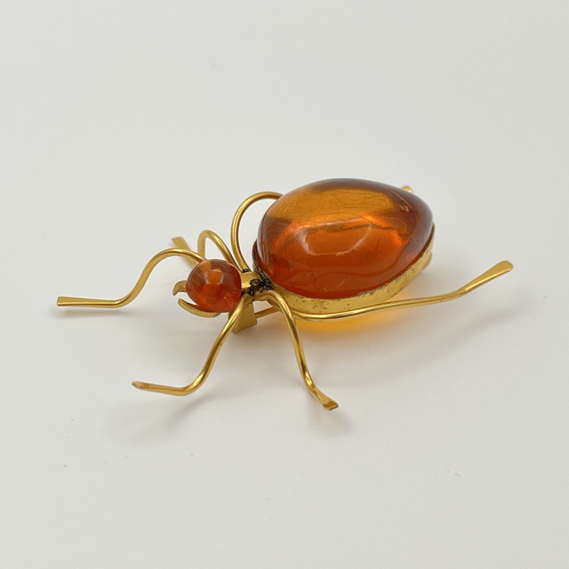 Брошь винтажная "Паук", янтарь, латунь, золочение, Калининградский янтарный комбинат, СССР, 1987-1992 гг.