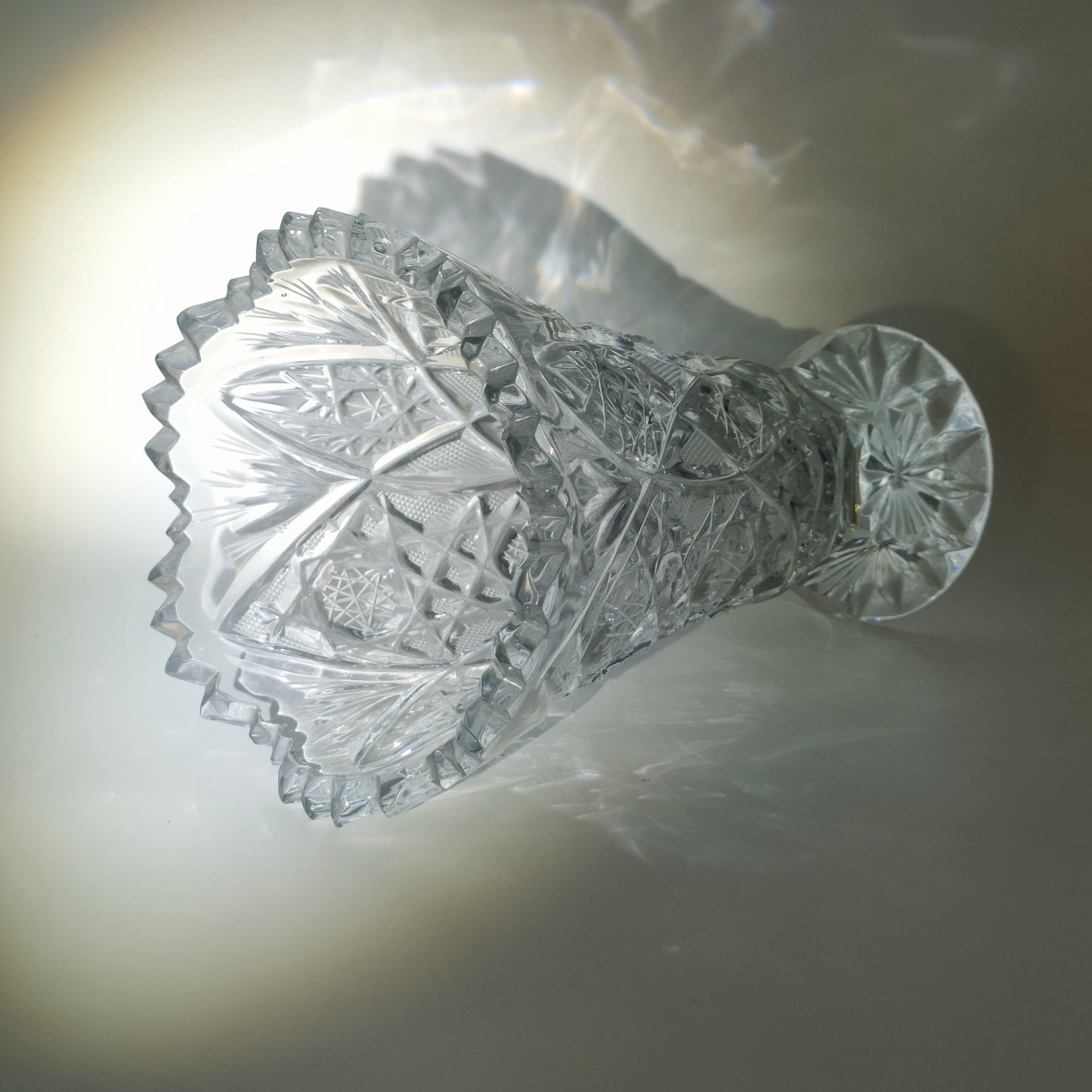 Ваза для цветов с резным декором, хрусталь, алмазная грань, СССР, 1970-1990 гг.