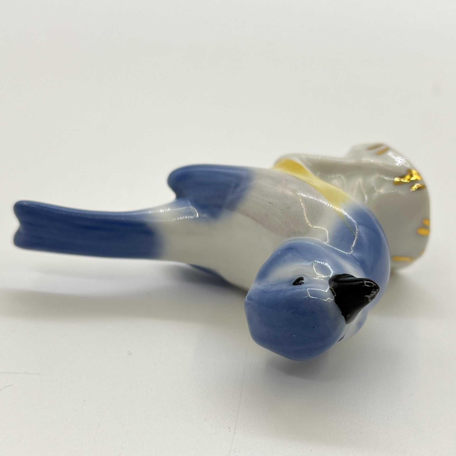 Статуэтка "Синичка", фарфор, золочение, Дмитровский фарфоровый завод (ДФЗ Вербилки), СССР, 1954-1965 гг.