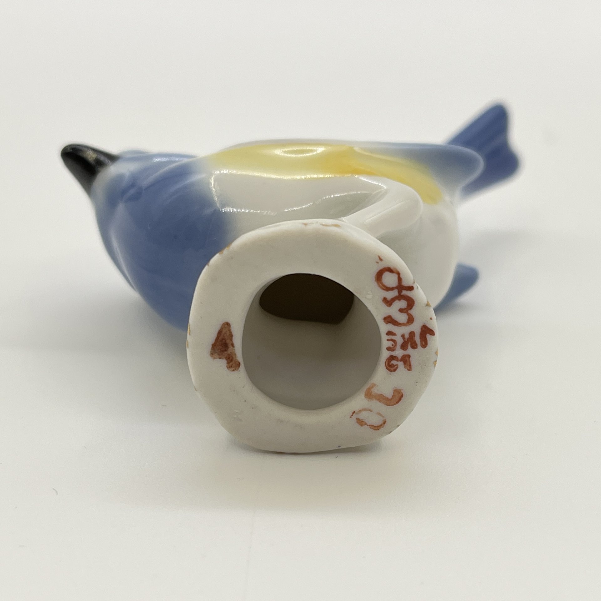 Статуэтка "Синичка", фарфор, золочение, Дмитровский фарфоровый завод (ДФЗ Вербилки), СССР, 1954-1965 гг.