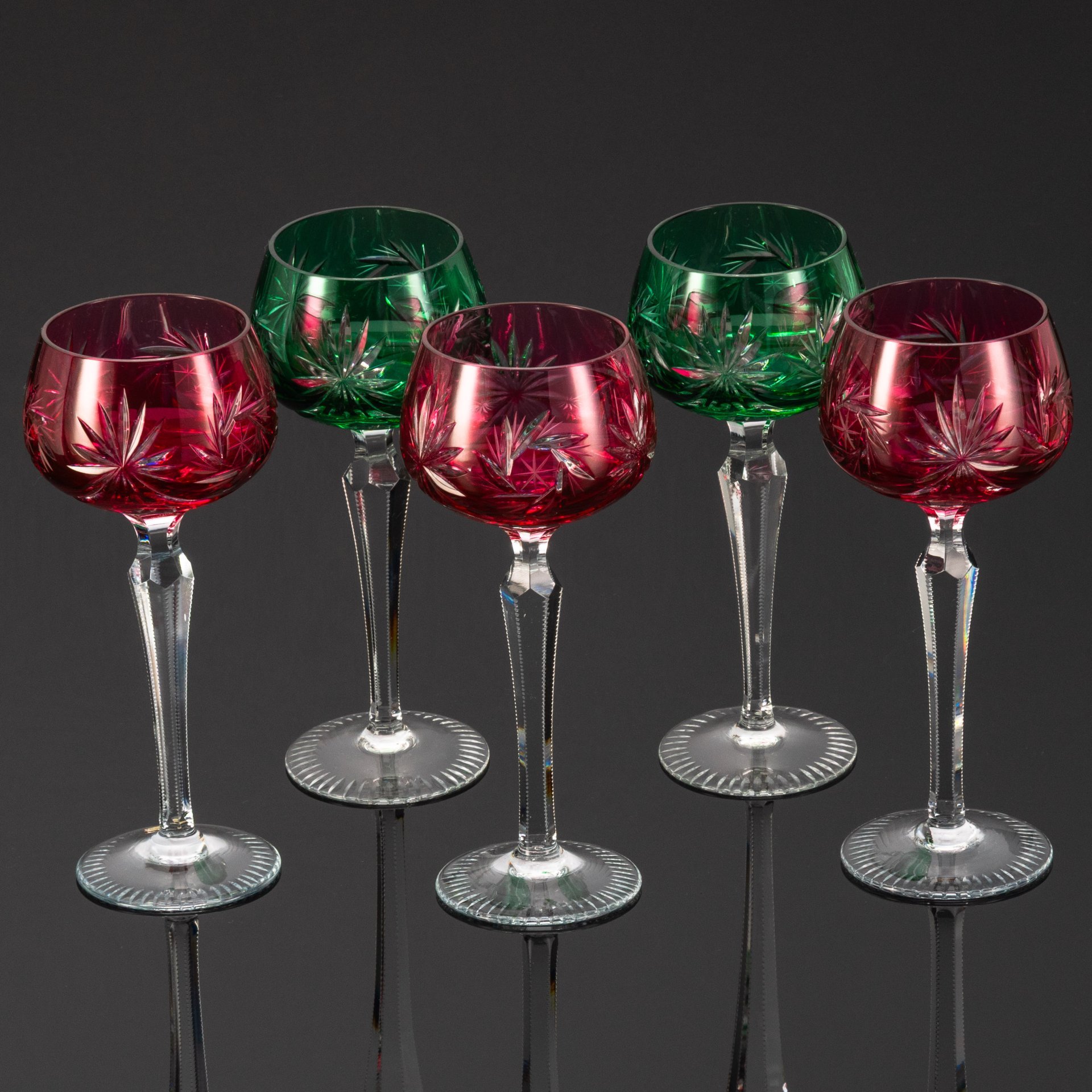 Набор бокалов для вина на 5 персоны, украшенных резным орнаментом, хрусталь, алмазная грань, Echt Bleikristall, Германия, 1970-1990 гг.