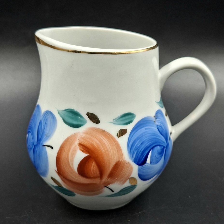 Молочник с цветочным декором, фарфор, роспись, золочение, Барановский фарфоровый завод, СССР, 1970-1990 гг.