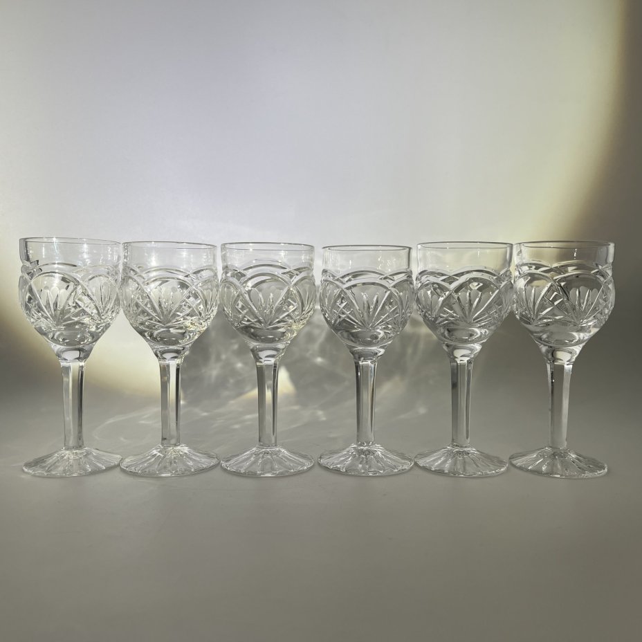 Набор из 6-ти рюмок с рельефным декором