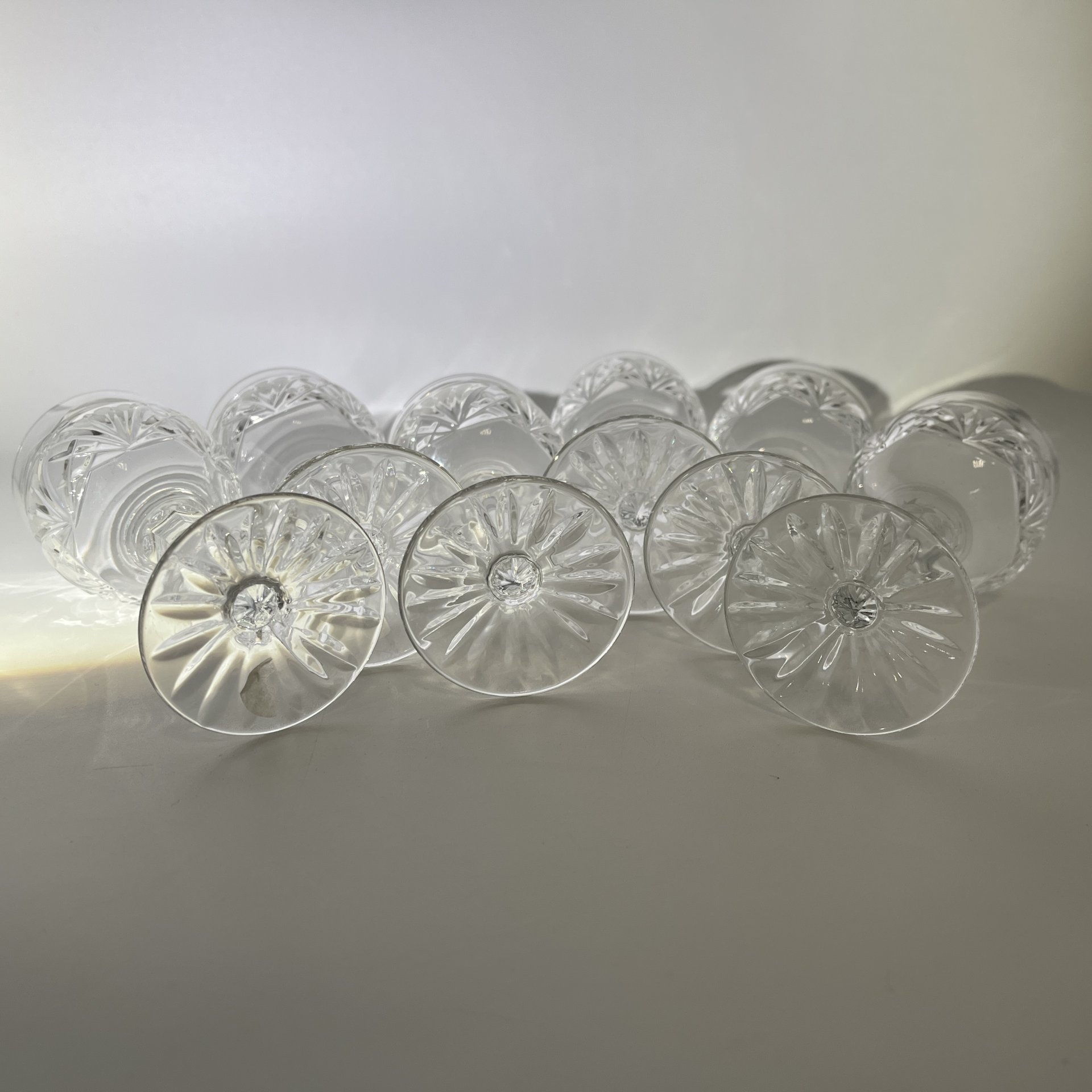 Набор из 6-ти рюмок с рельефным декором