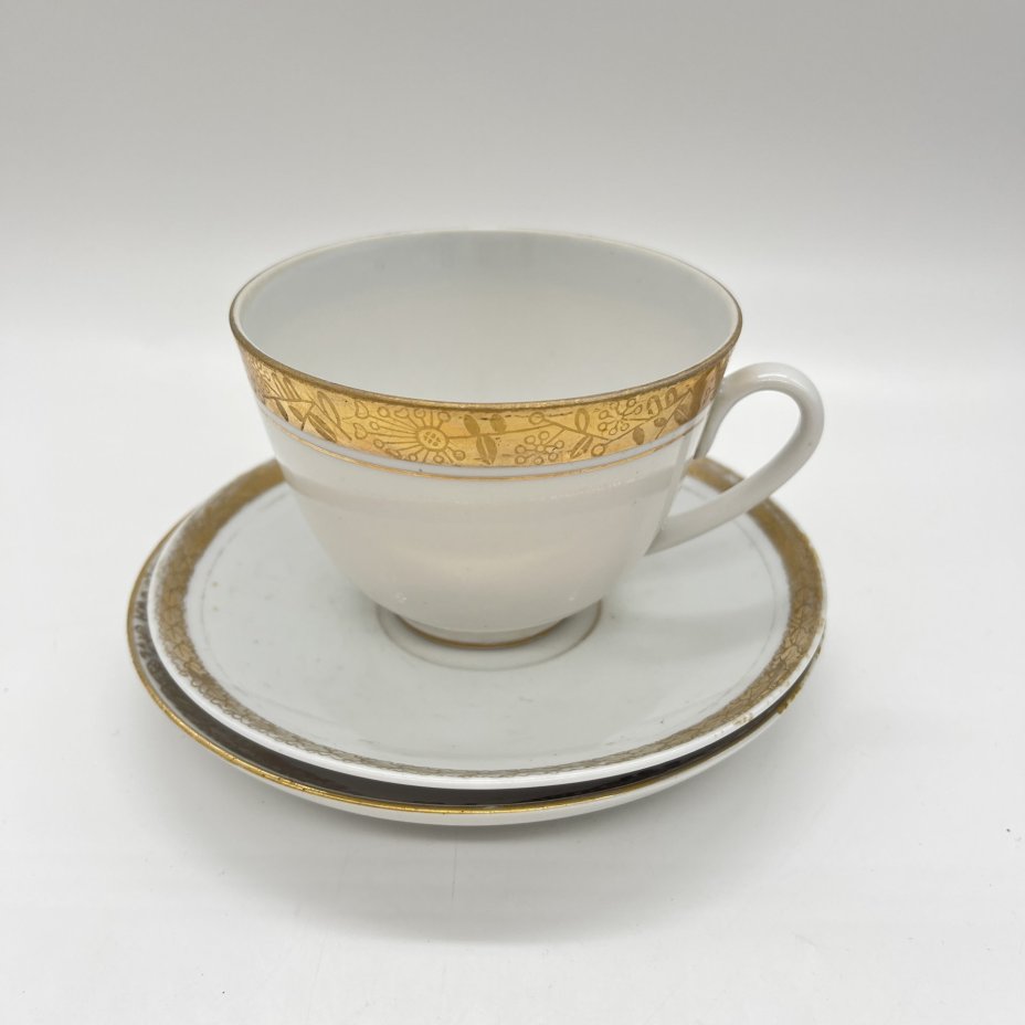 Чайное трио с декором в виде золотистой каймы, фарфор, золочение, Ленинградский фарфоровый завод (ЛФЗ), СССР, 1960-1980 гг.