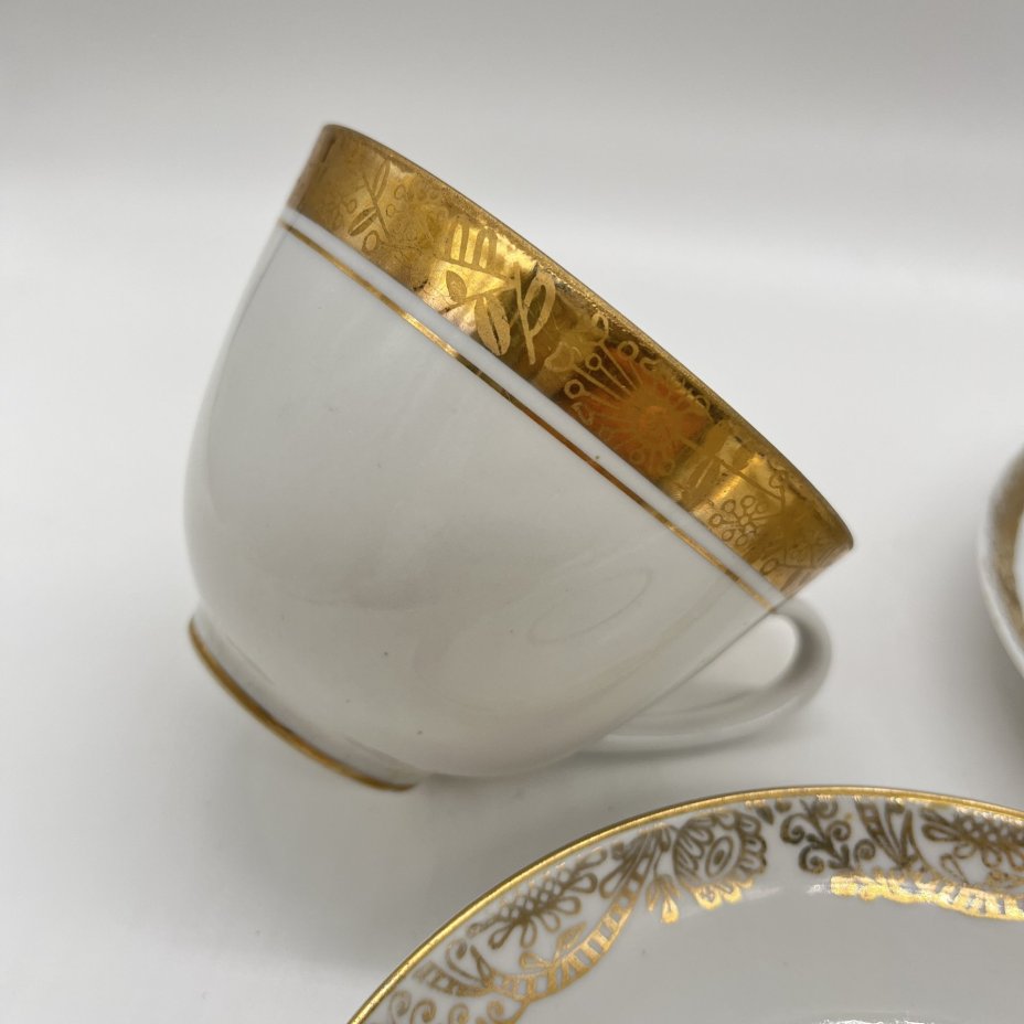 Чайное трио с декором в виде золотистой каймы, фарфор, золочение, Ленинградский фарфоровый завод (ЛФЗ), СССР, 1960-1980 гг.