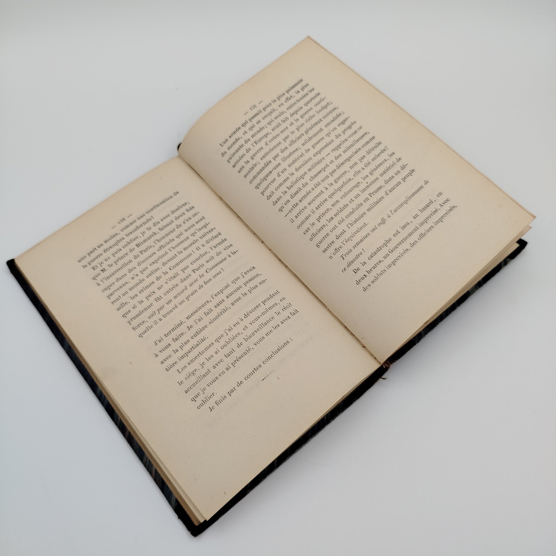 Книга Генерал Тошю "Une Page D`Histoire Contemporaine devant L' Assemblee nationale" (Из личной библиотеки императора Александра II)