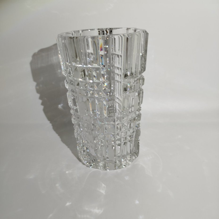 Ваза для цветов "Праздник", автор А.М. Остроумов, хрусталь, алмазная грань, Ленинградский завод художественного стекла (ЛЗХС), СССР, 1960-1980 гг.