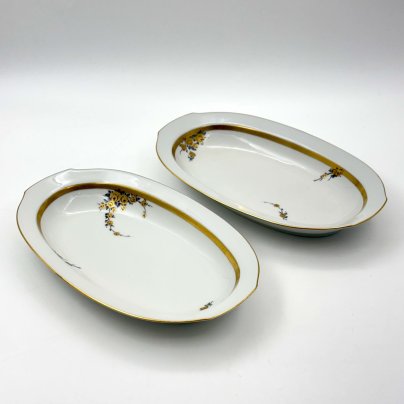Пара сервировочных блюд (селедочниц) с цветочным декором золотистого цвета, фарфор, деколь, золочение, Graf Von Henneberg Porzellan, 1777 Jlmenau, ГДР, 1973-1977 гг.