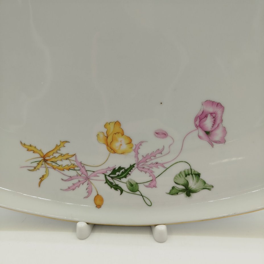 Блюдо овальной формы с растительным декором, фарфор, золочение, деколь, Concordia Lesov, Чехословакия, 1970-1991 гг.