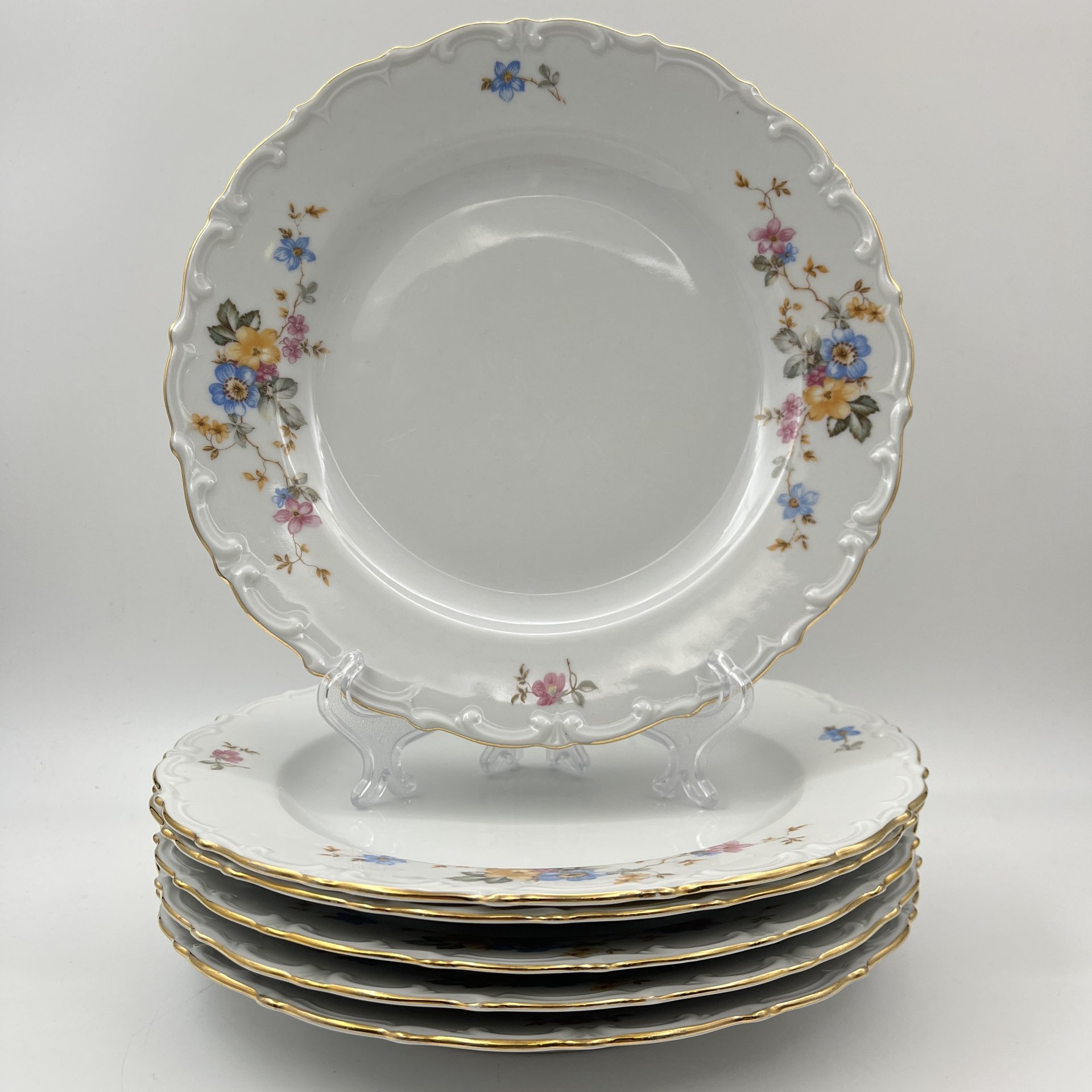 Набор обеденных тарелок с цветочным и рельефным декором на 6 персон